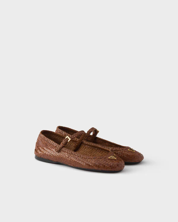 Leather ballerinas