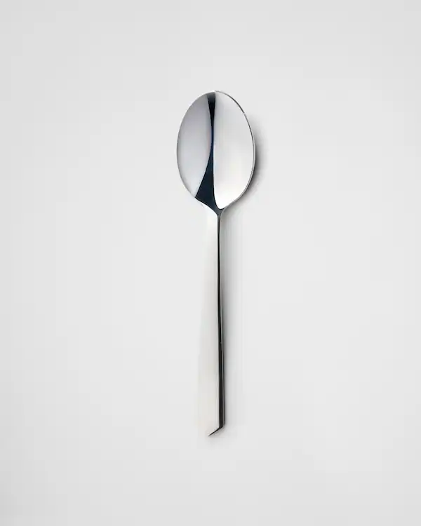 Serving spoon